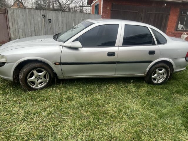 Серый Опель Вектра, объемом двигателя 1.6 л и пробегом 410 тыс. км за 1700 $, фото 1 на Automoto.ua