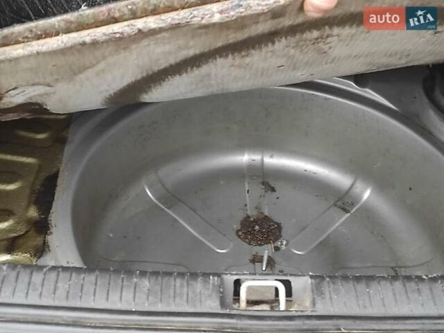 Серый Опель Вектра, объемом двигателя 2 л и пробегом 292 тыс. км за 1900 $, фото 20 на Automoto.ua