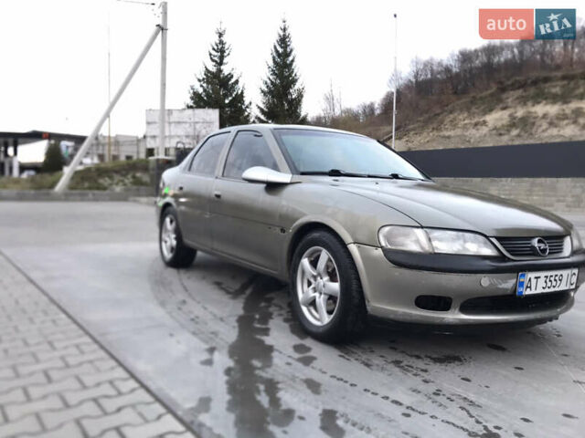 Сірий Опель Вектра, об'ємом двигуна 2.5 л та пробігом 367 тис. км за 2550 $, фото 2 на Automoto.ua