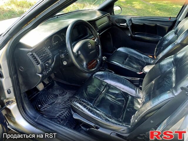 Опель Вектра 1997 в Первомайском на Automoto.ua Серый Опель Вектра, объемом двигателя 2 л и пробегом 200 тыс. км за 2299 $, фото 4 на Automoto.ua