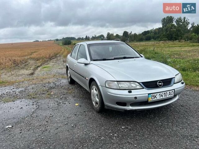Серый Опель Вектра, объемом двигателя 0 л и пробегом 222 тыс. км за 1300 $, фото 6 на Automoto.ua