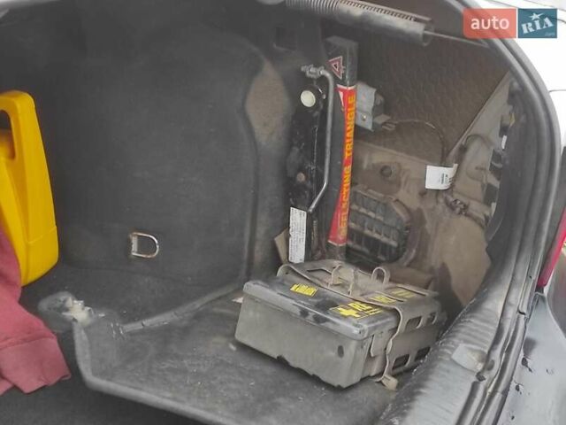 Серый Опель Вектра, объемом двигателя 2 л и пробегом 292 тыс. км за 1900 $, фото 19 на Automoto.ua