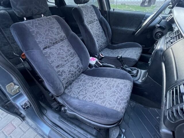 Серый Опель Вектра, объемом двигателя 1.6 л и пробегом 279 тыс. км за 2250 $, фото 4 на Automoto.ua