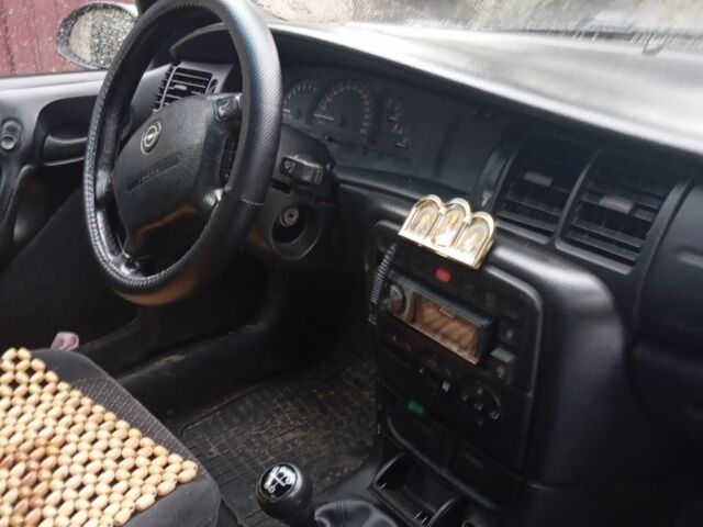 Серый Опель Вектра, объемом двигателя 2 л и пробегом 100 тыс. км за 1887 $, фото 5 на Automoto.ua