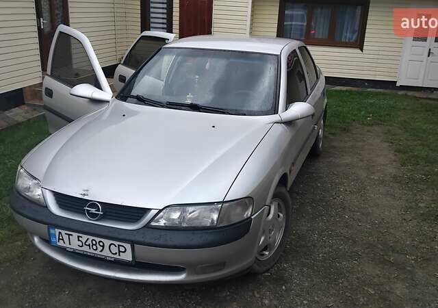 Серый Опель Вектра, объемом двигателя 1.6 л и пробегом 20 тыс. км за 2099 $, фото 10 на Automoto.ua