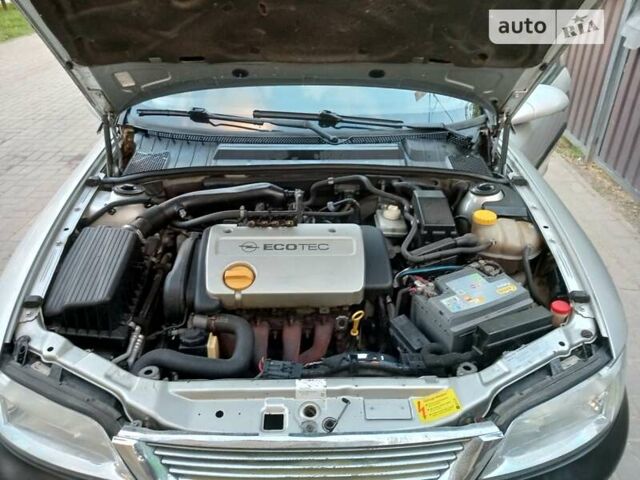 Сірий Опель Вектра, об'ємом двигуна 1.6 л та пробігом 219 тис. км за 3150 $, фото 5 на Automoto.ua