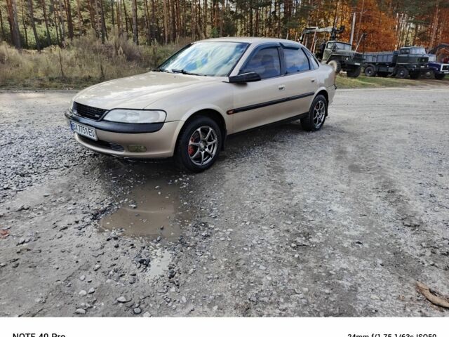 Сірий Опель Вектра, об'ємом двигуна 2 л та пробігом 345 тис. км за 2000 $, фото 3 на Automoto.ua