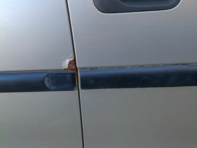 Серый Опель Вектра, объемом двигателя 2 л и пробегом 350 тыс. км за 1800 $, фото 5 на Automoto.ua