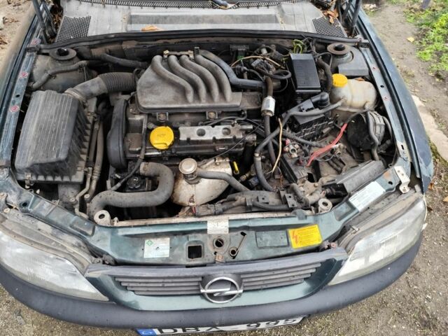 Сірий Опель Вектра, об'ємом двигуна 1 л та пробігом 400 тис. км за 2000 $, фото 5 на Automoto.ua