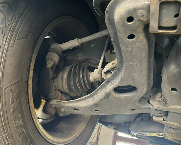 Серый Опель Вектра, объемом двигателя 2 л и пробегом 333 тыс. км за 2400 $, фото 12 на Automoto.ua