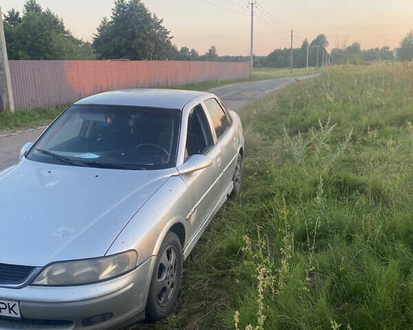 Сірий Опель Вектра, об'ємом двигуна 2 л та пробігом 200 тис. км за 2300 $, фото 1 на Automoto.ua