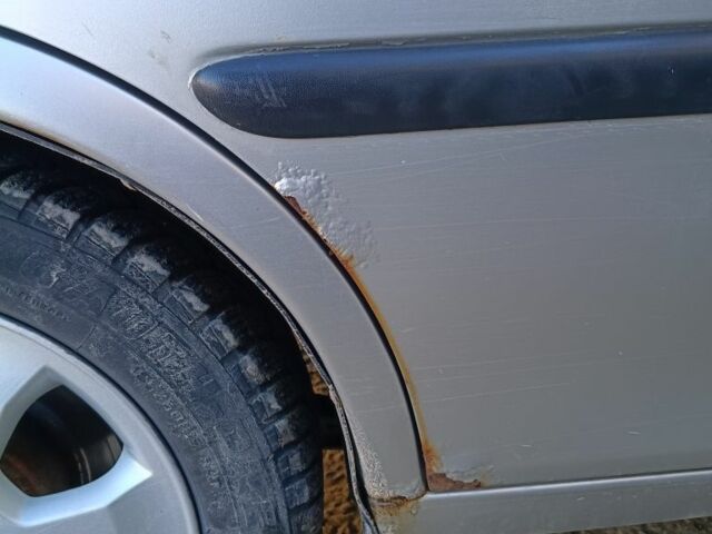 Серый Опель Вектра, объемом двигателя 0 л и пробегом 350 тыс. км за 1800 $, фото 6 на Automoto.ua