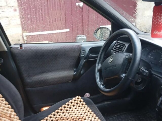 Серый Опель Вектра, объемом двигателя 2 л и пробегом 100 тыс. км за 1887 $, фото 4 на Automoto.ua