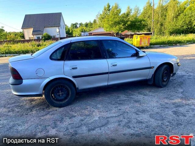 Серый Опель Вектра, объемом двигателя 1.8 л и пробегом 350 тыс. км за 1500 $, фото 1 на Automoto.ua