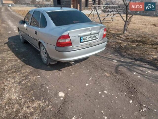 Серый Опель Вектра, объемом двигателя 1.6 л и пробегом 280 тыс. км за 2400 $, фото 2 на Automoto.ua