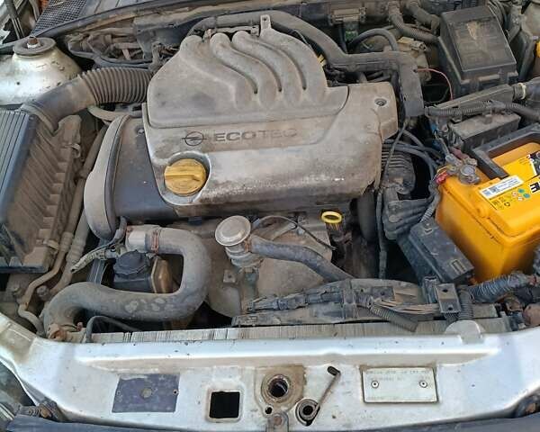 Сірий Опель Вектра, об'ємом двигуна 1.6 л та пробігом 350 тис. км за 1700 $, фото 12 на Automoto.ua