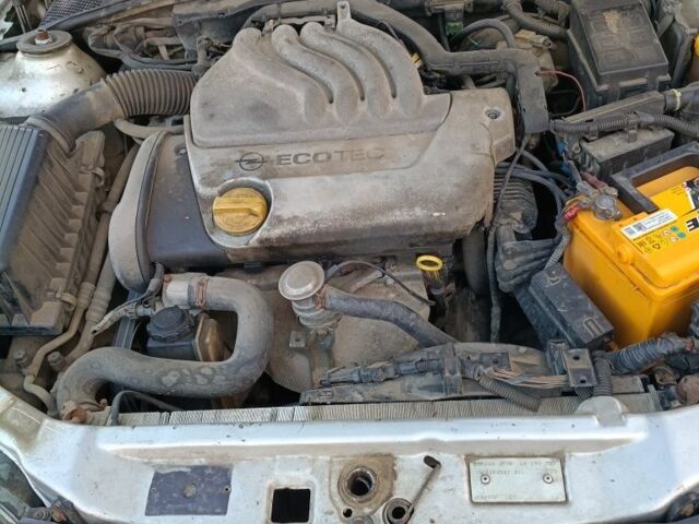 Серый Опель Вектра, объемом двигателя 0 л и пробегом 350 тыс. км за 1800 $, фото 12 на Automoto.ua