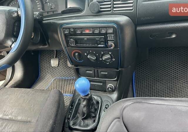 Серый Опель Вектра, объемом двигателя 1.6 л и пробегом 350 тыс. км за 2429 $, фото 8 на Automoto.ua