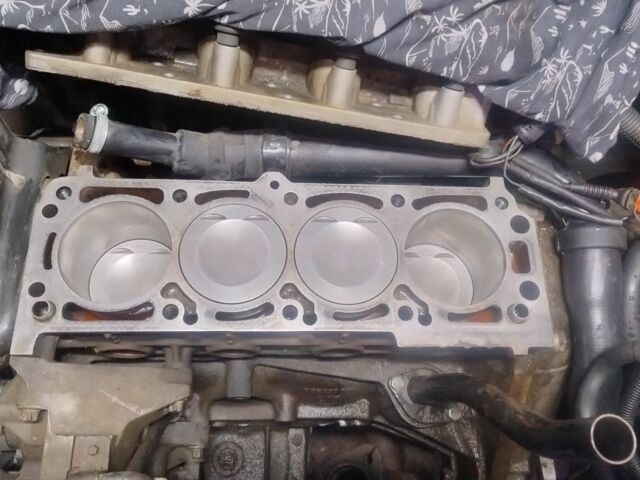 Серый Опель Вектра, объемом двигателя 2 л и пробегом 237 тыс. км за 2200 $, фото 5 на Automoto.ua