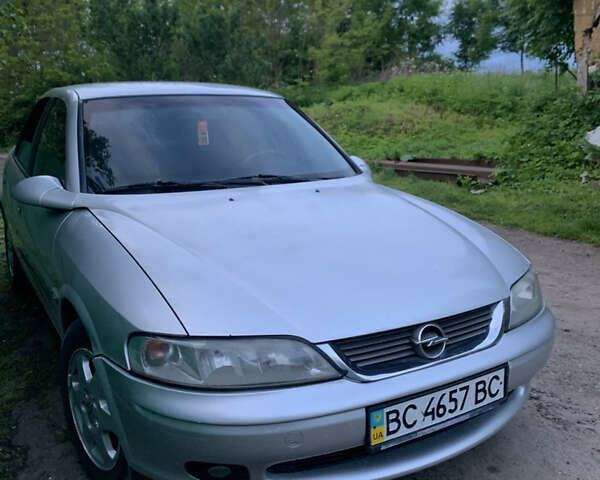 Сірий Опель Вектра, об'ємом двигуна 2.5 л та пробігом 338 тис. км за 2600 $, фото 7 на Automoto.ua