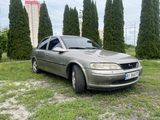 Серый Опель Вектра, объемом двигателя 2 л и пробегом 363 тыс. км за 2100 $, фото 1 на Automoto.ua