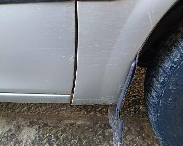 Сірий Опель Вектра, об'ємом двигуна 1.6 л та пробігом 350 тис. км за 1700 $, фото 5 на Automoto.ua