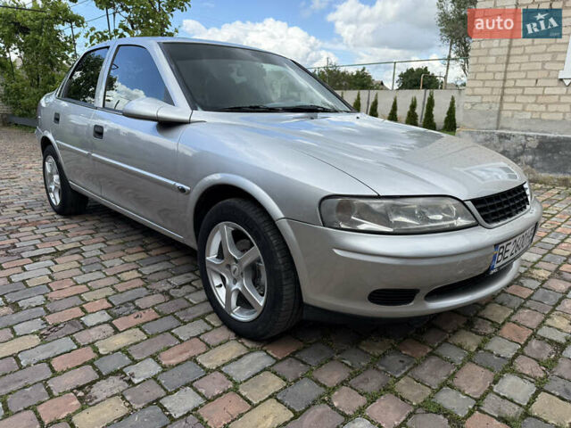 Сірий Опель Вектра, об'ємом двигуна 1.8 л та пробігом 437 тис. км за 3000 $, фото 6 на Automoto.ua