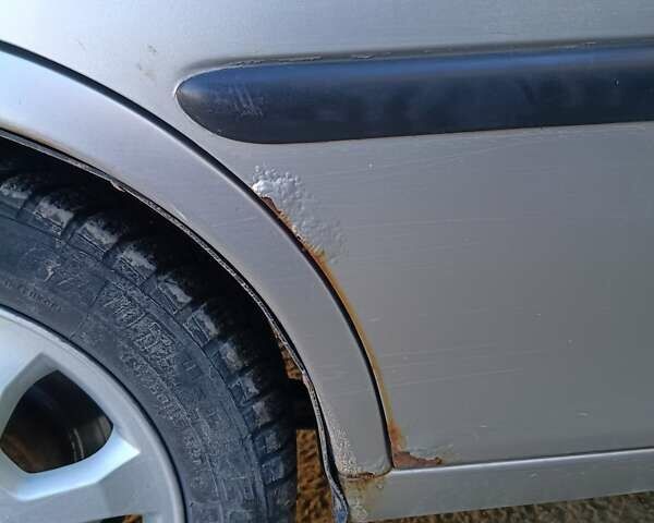 Сірий Опель Вектра, об'ємом двигуна 1.6 л та пробігом 350 тис. км за 1700 $, фото 6 на Automoto.ua