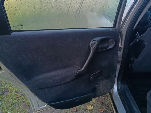 Серый Опель Вектра, объемом двигателя 0 л и пробегом 350 тыс. км за 1800 $, фото 21 на Automoto.ua