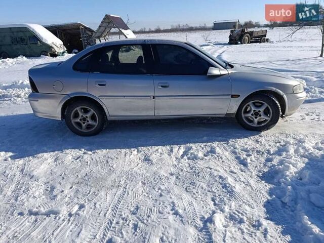 Серый Опель Вектра, объемом двигателя 2 л и пробегом 320 тыс. км за 1900 $, фото 5 на Automoto.ua