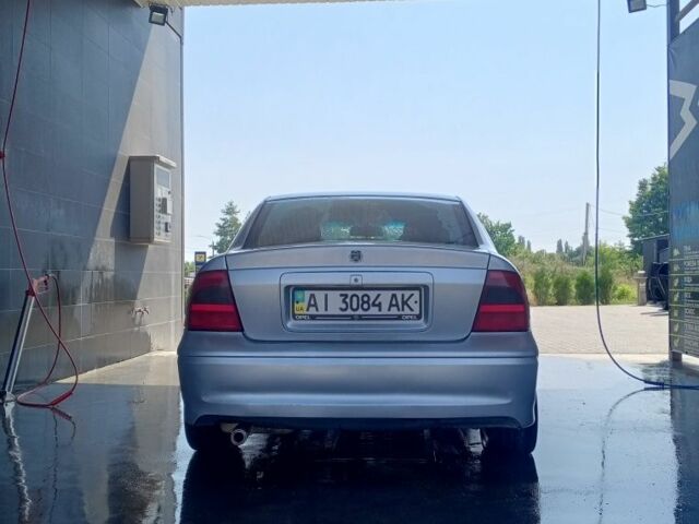 Серый Опель Вектра, объемом двигателя 1.8 л и пробегом 270 тыс. км за 2750 $, фото 5 на Automoto.ua