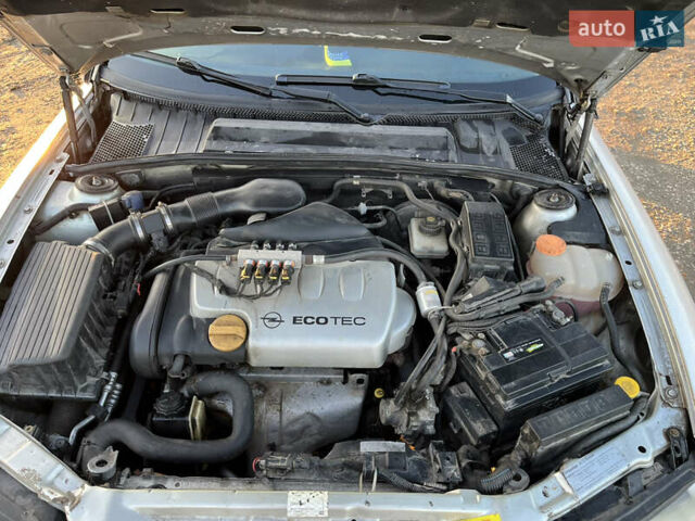 Сірий Опель Вектра, об'ємом двигуна 1.8 л та пробігом 357 тис. км за 2300 $, фото 3 на Automoto.ua