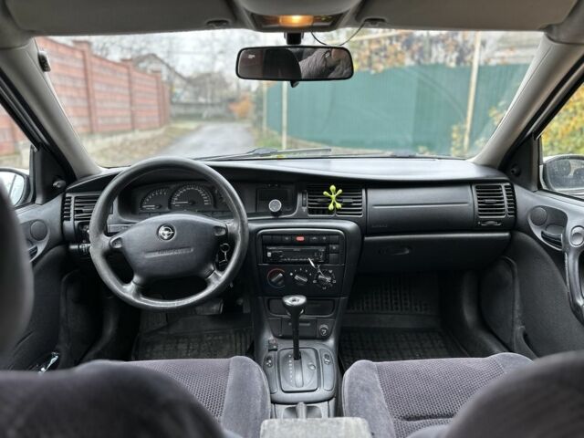 Серый Опель Вектра, объемом двигателя 2 л и пробегом 290 тыс. км за 1750 $, фото 6 на Automoto.ua