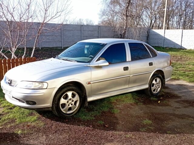 Серый Опель Вектра, объемом двигателя 2 л и пробегом 320 тыс. км за 1950 $, фото 5 на Automoto.ua