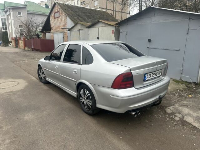 Серый Опель Вектра, объемом двигателя 1.8 л и пробегом 319 тыс. км за 2700 $, фото 1 на Automoto.ua