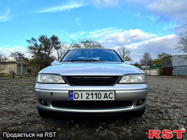 Сірий Опель Вектра, об'ємом двигуна 1.6 л та пробігом 267 тис. км за 2500 $, фото 3 на Automoto.ua