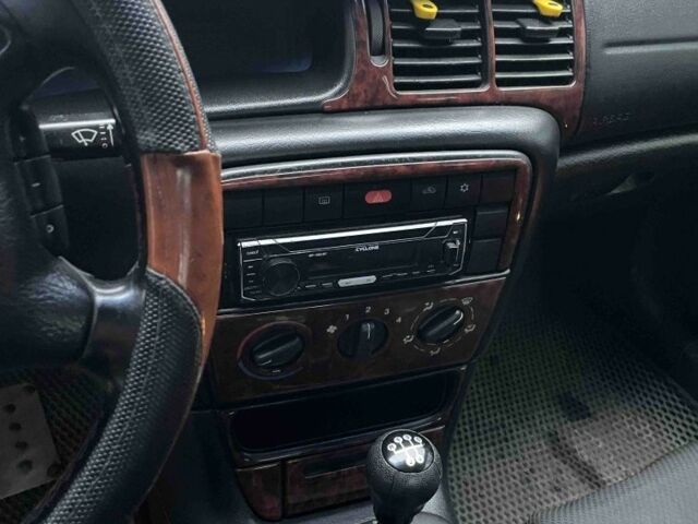 Серый Опель Вектра, объемом двигателя 1.8 л и пробегом 290 тыс. км за 2999 $, фото 5 на Automoto.ua