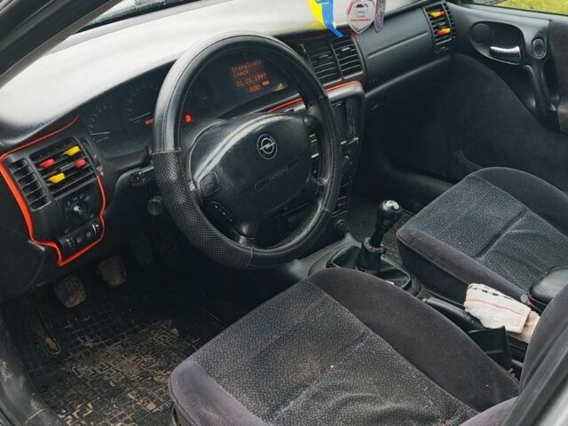 Сірий Опель Вектра, об'ємом двигуна 1.6 л та пробігом 3 тис. км за 2200 $, фото 8 на Automoto.ua