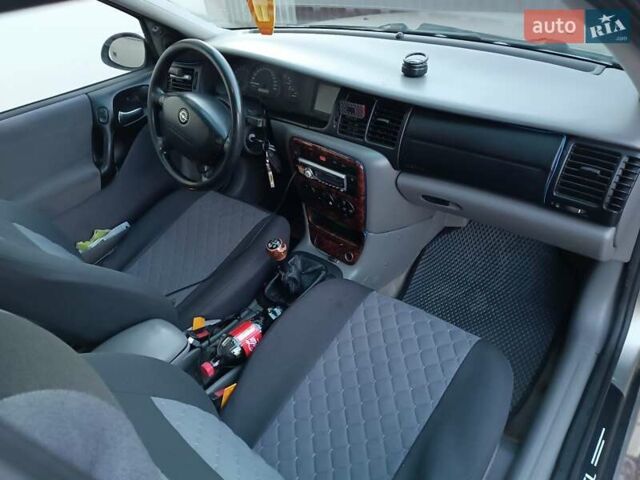 Сірий Опель Вектра, об'ємом двигуна 2 л та пробігом 370 тис. км за 2250 $, фото 15 на Automoto.ua