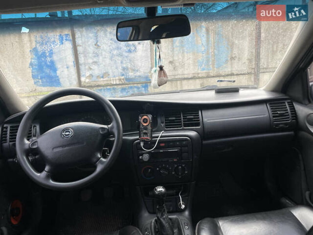 Сірий Опель Вектра, об'ємом двигуна 1.62 л та пробігом 398 тис. км за 2200 $, фото 6 на Automoto.ua