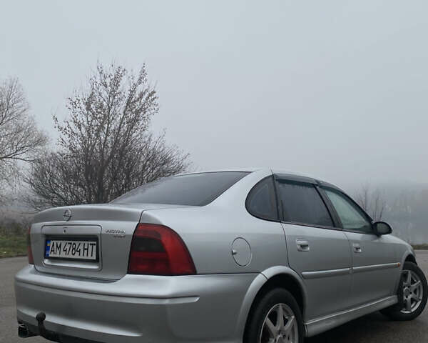 Сірий Опель Вектра, об'ємом двигуна 1.8 л та пробігом 498 тис. км за 2650 $, фото 6 на Automoto.ua