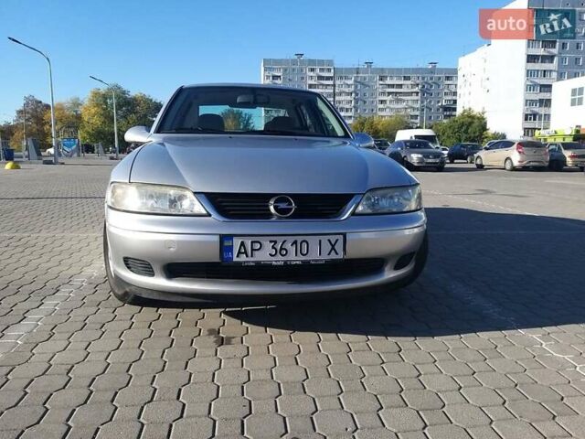 Серый Опель Вектра, объемом двигателя 1.8 л и пробегом 246 тыс. км за 4500 $, фото 31 на Automoto.ua
