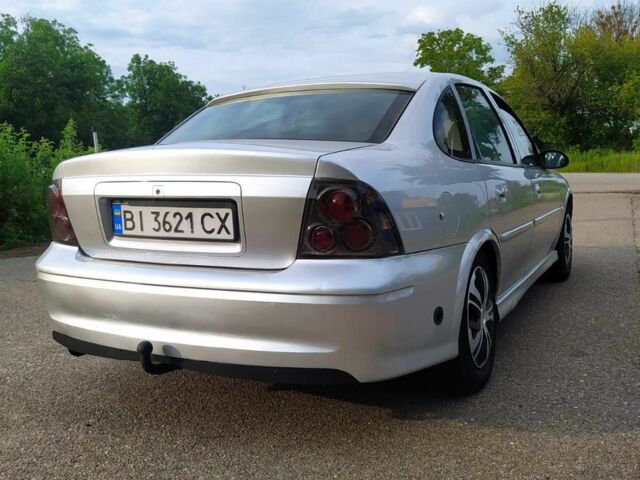 Серый Опель Вектра, объемом двигателя 1.8 л и пробегом 375 тыс. км за 3200 $, фото 2 на Automoto.ua