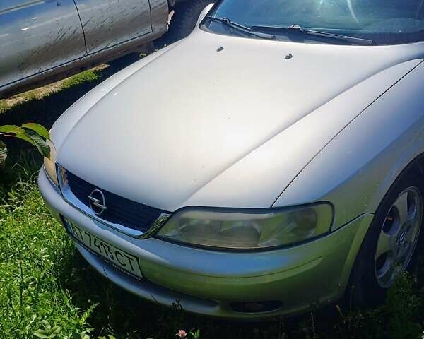 Сірий Опель Вектра, об'ємом двигуна 2 л та пробігом 425 тис. км за 2500 $, фото 1 на Automoto.ua