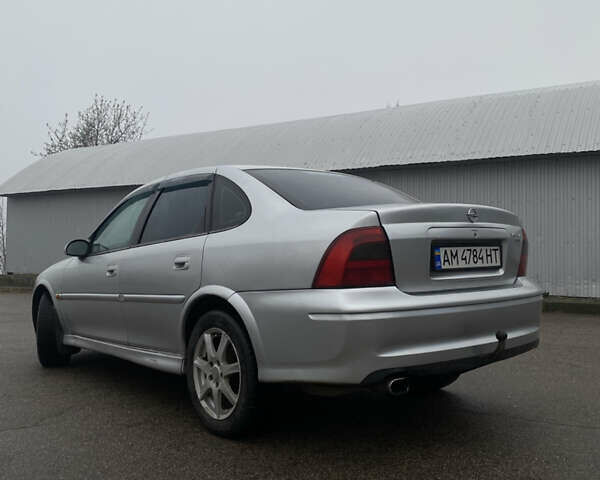 Сірий Опель Вектра, об'ємом двигуна 1.8 л та пробігом 498 тис. км за 2650 $, фото 7 на Automoto.ua