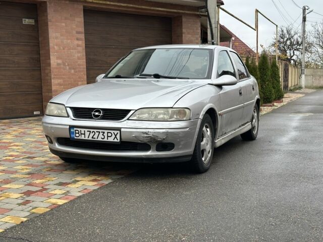 Серый Опель Вектра, объемом двигателя 2 л и пробегом 290 тыс. км за 1750 $, фото 2 на Automoto.ua