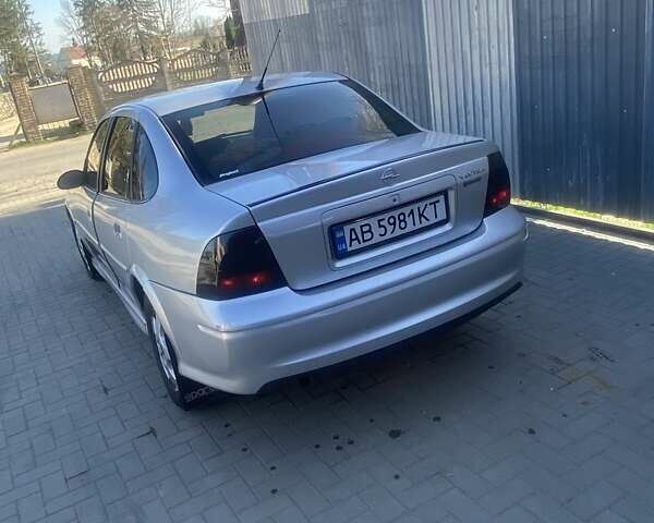 Сірий Опель Вектра, об'ємом двигуна 1.6 л та пробігом 300 тис. км за 3600 $, фото 4 на Automoto.ua