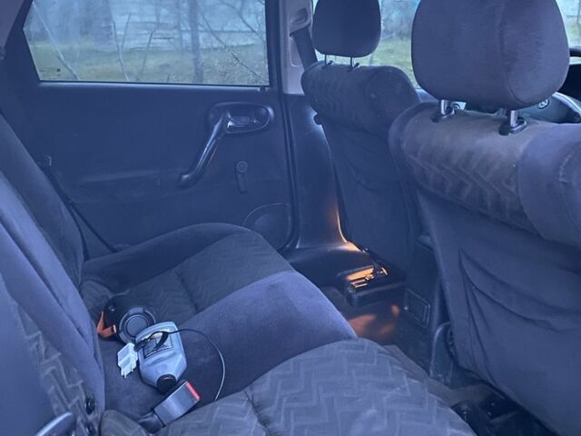 Сірий Опель Вектра, об'ємом двигуна 2 л та пробігом 3 тис. км за 1100 $, фото 1 на Automoto.ua