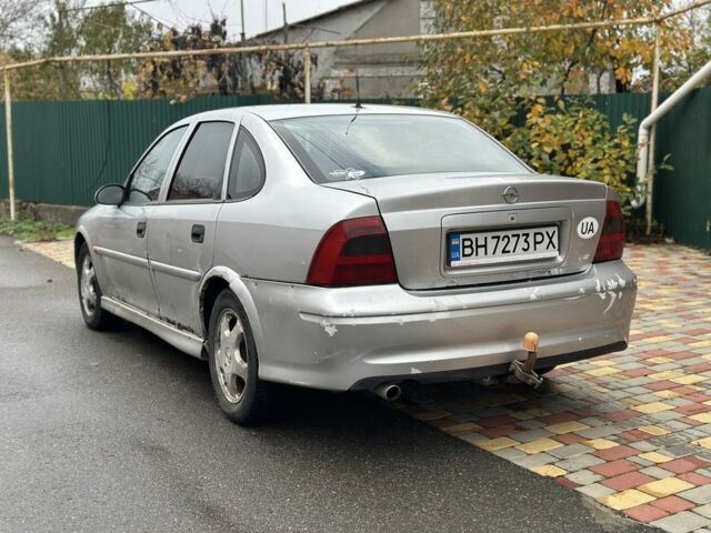 Серый Опель Вектра, объемом двигателя 2 л и пробегом 290 тыс. км за 1750 $, фото 3 на Automoto.ua
