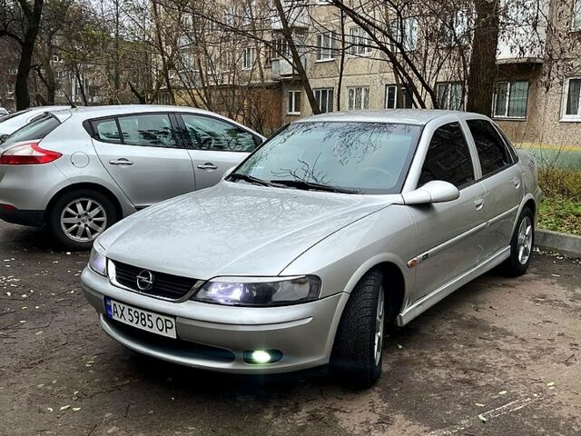 Сірий Опель Вектра, об'ємом двигуна 1.6 л та пробігом 277 тис. км за 3300 $, фото 3 на Automoto.ua